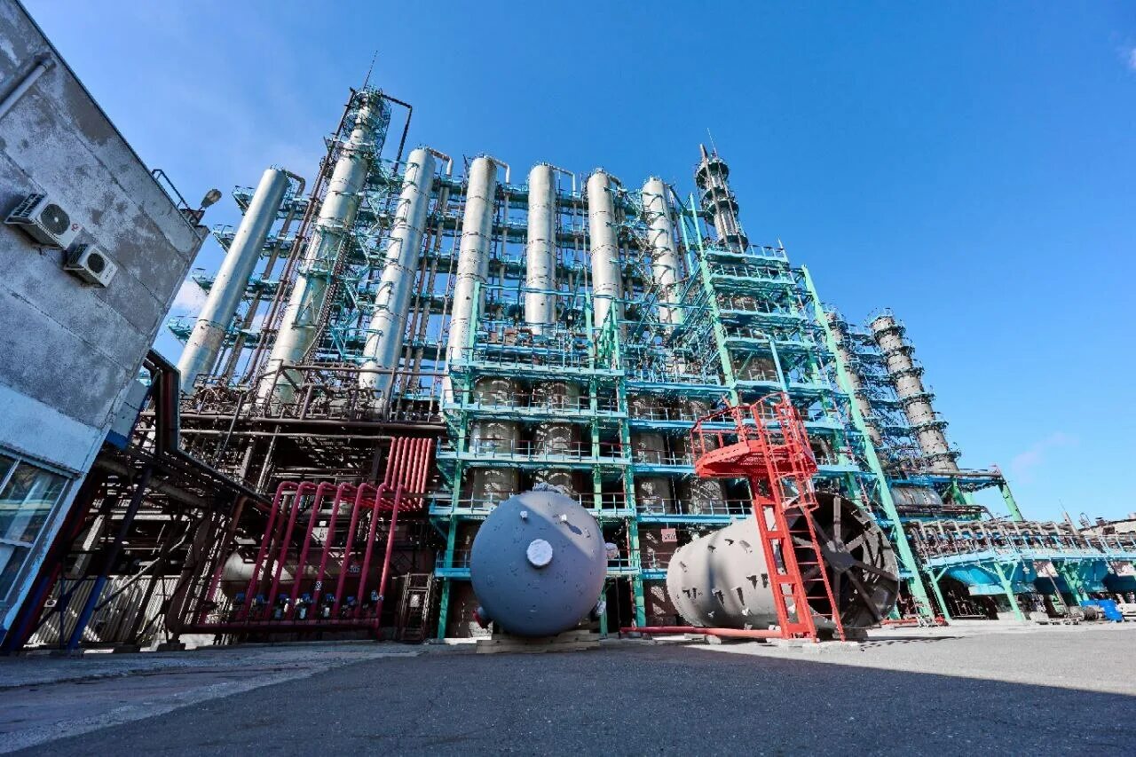 Ао омский каучук. Сибирский каучук омск. Омск каучук. Омский завод ск синтетического каучука. Завод титан омск.