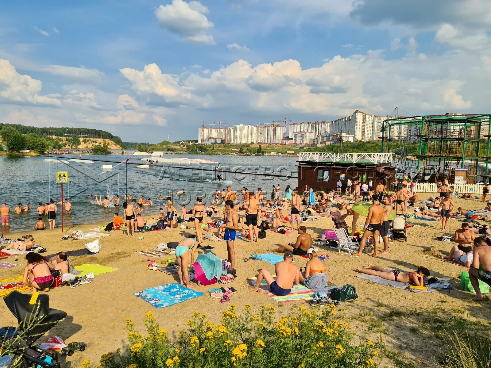 Пляжи подмосковья. Пляжи для купания 2024. Пляжи для купания 2024. Волга пляж. Пляж.