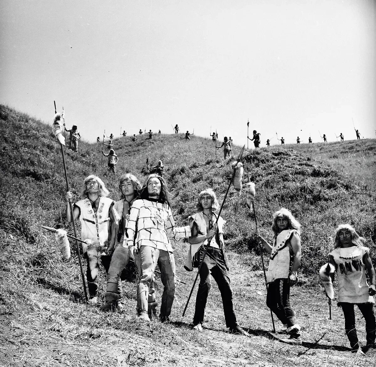 Кадры из фильма земля санникова. Земля санникова фильм 1973 съёмки. Вячеслав дворжецкий земля санникова. Земля санникова (1973). Юрий назаров земля санникова.