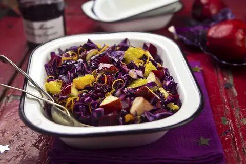 Вкусный простой салат с красной капусты
