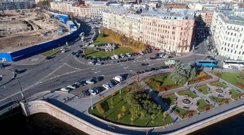 Площадь академиков