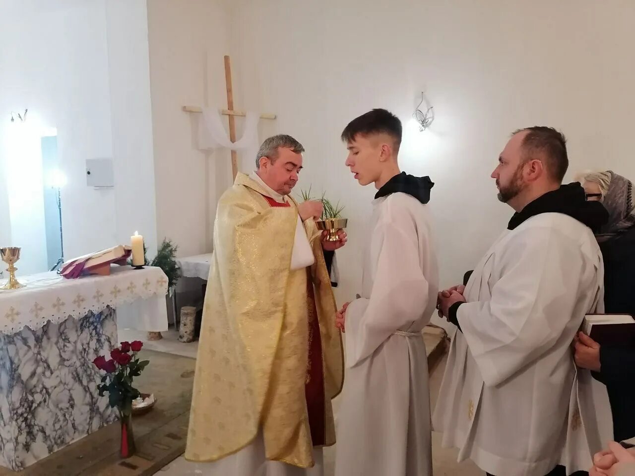 великорецкий крестный ход. страстную пятницу. дети в храме. чистый четверг тайная вечеря. воспоминание тайной вечери.