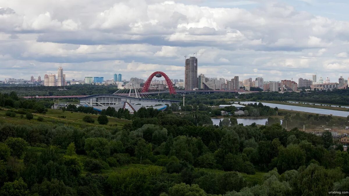 Крылатские холмы река. Улица Крылатские холмы. Крылатское Строгино. Холмы Строгино. Крылатская 12 москва