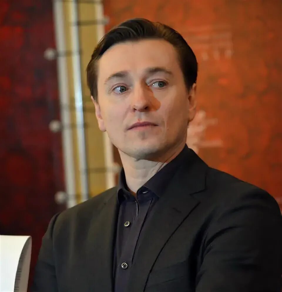 СЕРГЕЙ БЕЗРУКОВ ПЛАНИРУЕТ НАЧАТЬ ВЫСТУПАТЬ НА РОК-ФЕСТИВАЛЯХ Рок, Бизнес, Мир
