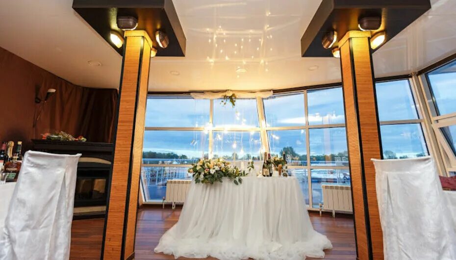 Кают-компания нижний новгород кафе. Кафе каюта нижний новгород. Кают-компания нижний новгород кафе. Столовая в каюте. Гриль бар кают компания.