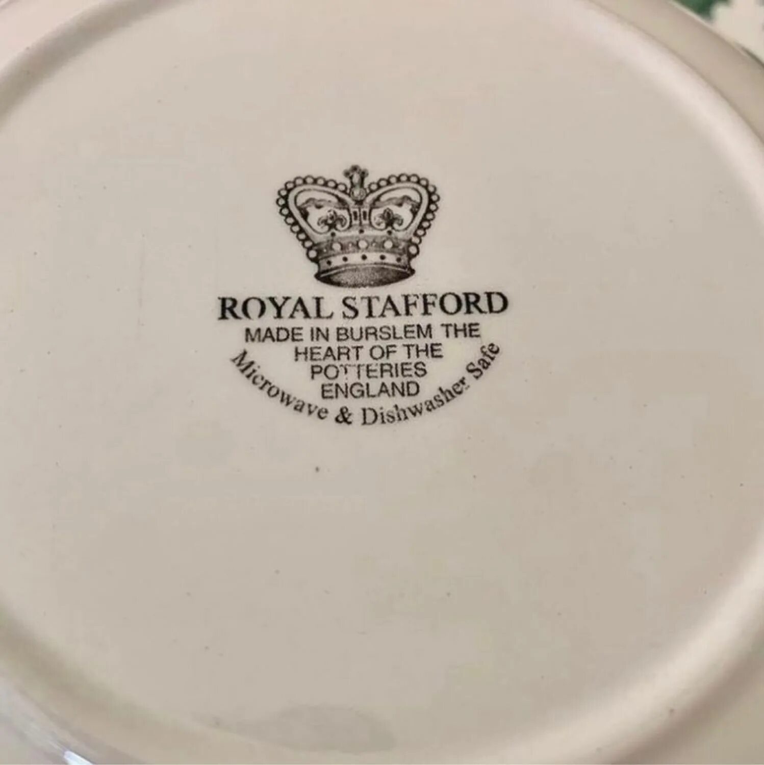 Royal stafford. Persian blue and white plate to buy in. Посуда рождественская royal stafford. Royal stafford. Royal stafford тарелка с кроликом.