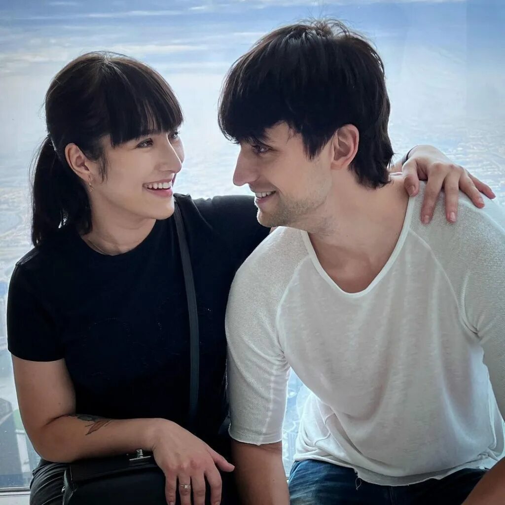 Книга жена колдуна обложка. Жена колдуна 10. Жена колдуна 10. Жена дмитрия колдуна вика хомицкая. Жена колдуна 10.