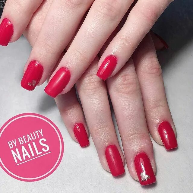 красивый салон маникюра. профессиональный маникюр. название студии красоты. сити нейлс октябрьская. My nails and beauty верхние поля.