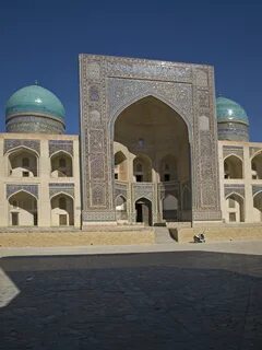 Медресе в бухаре