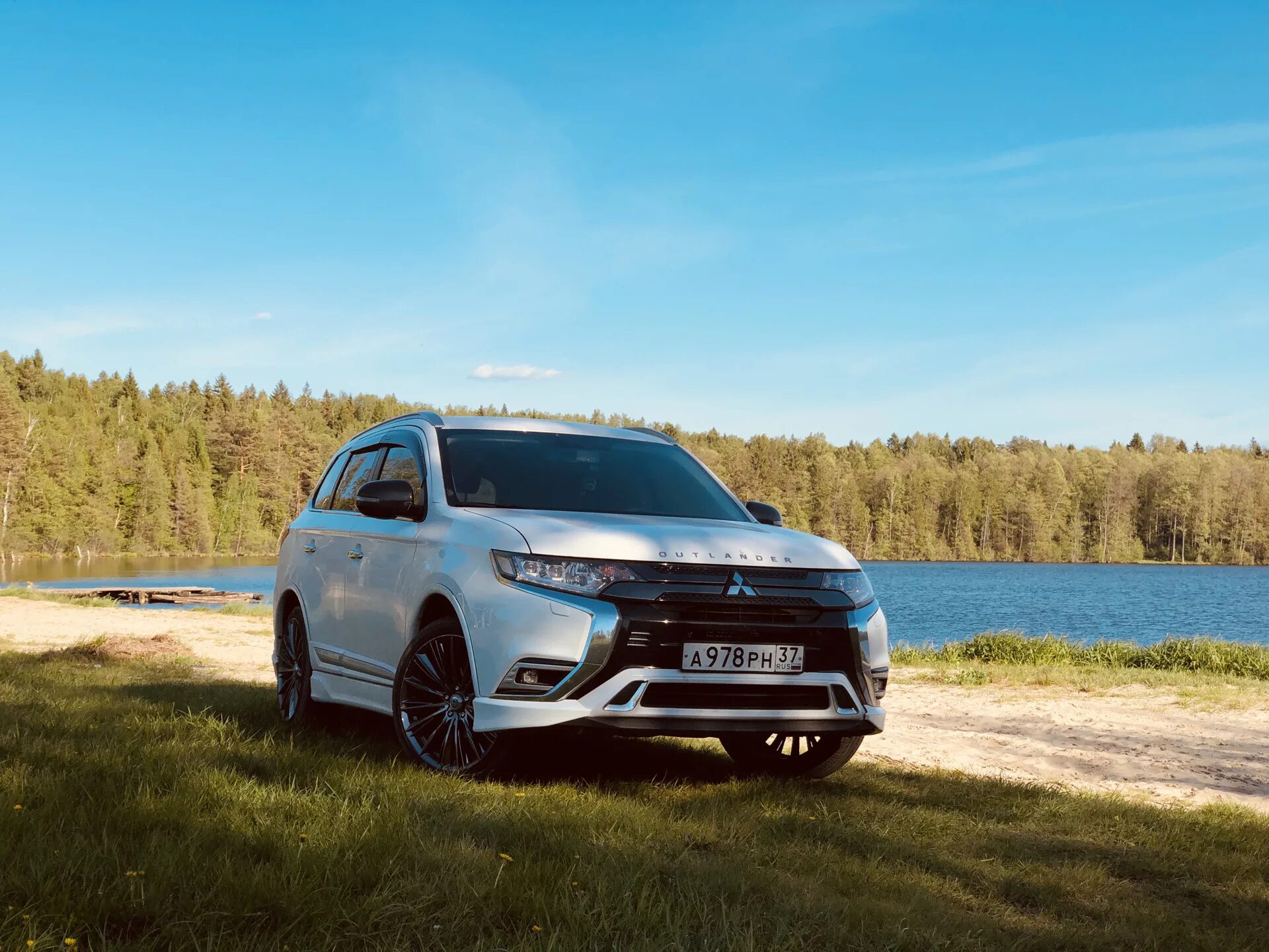 Mitsubishi outlander 4wd. Mitsubishi Outlander 3. Mitsubishi Outlander 2021. Mitsubishi Outlander 4. Мицубиси Аутлендер 2021.