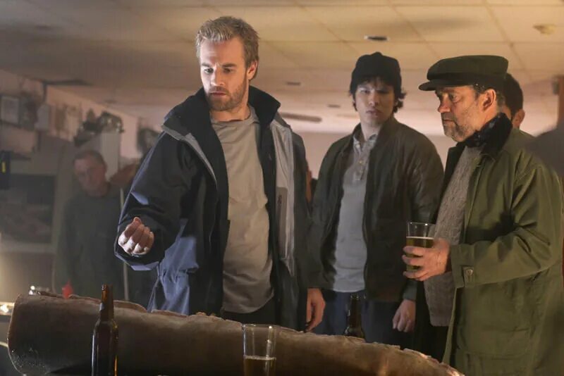 Тварь из бездны фильм 2007. Тварь из бездны фильм 2004. Пришелец из бездны фильм 2008. Твари из бездны фильм 1980. Твари из бездны фильм 2008.