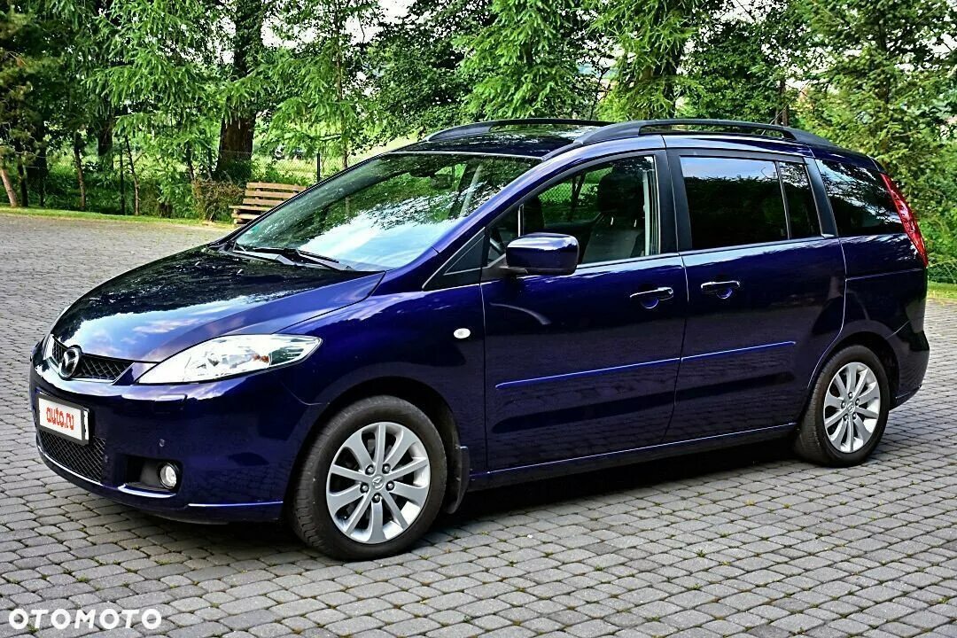 Mazda 5 ii (cw). Mazda 5 restyling. Mazda 5 minivan. В 2. Мазда 5 минивэн 2005.