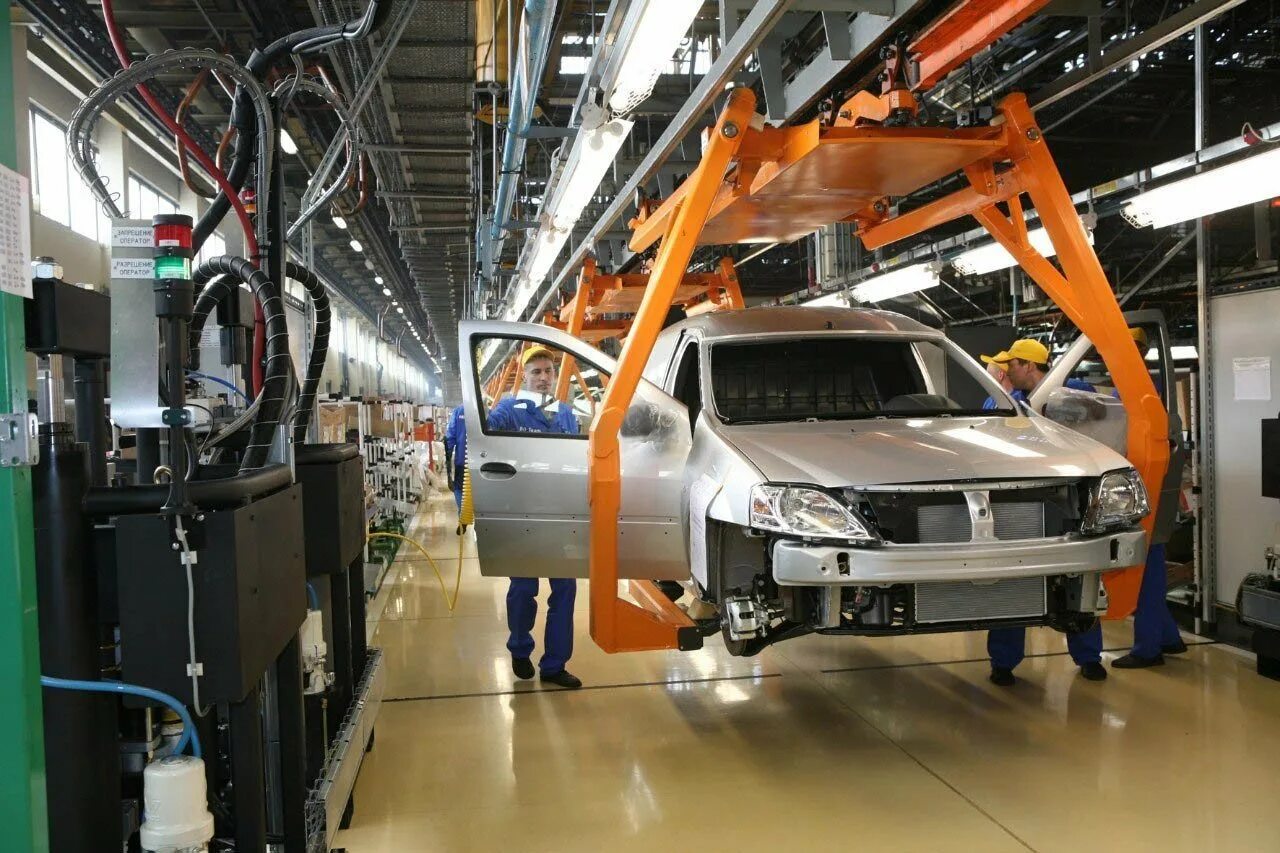 Автоваз разработал. Лада ларгус конвейер. лада на конвейере автоваз. автоваз,lada ларгус производства. renault lada завод.