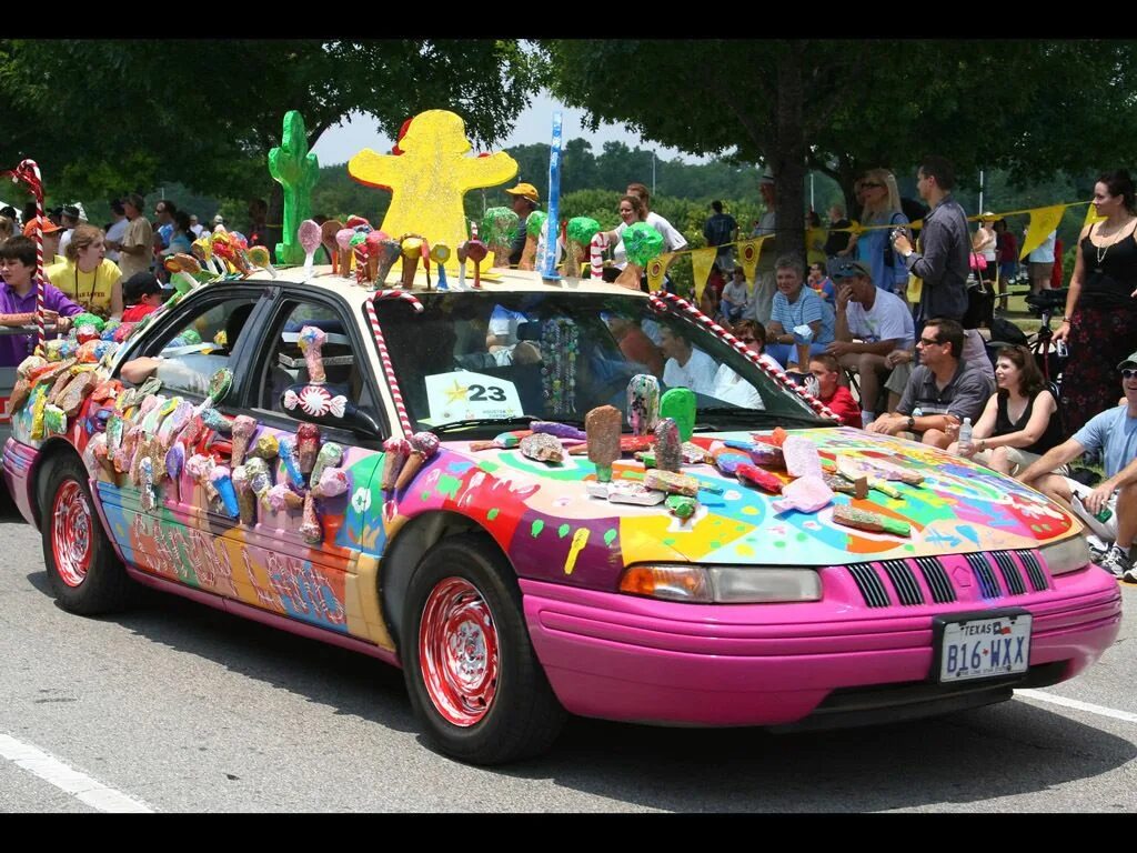 Кэнди на русском. Candy автомобиль. Yellow Candy car. Green Candy car. Candy car Stand.