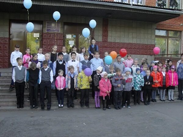 Школа 10 Омск. Школа 15 Омск. Школа номер 10 Омск Солнечный.