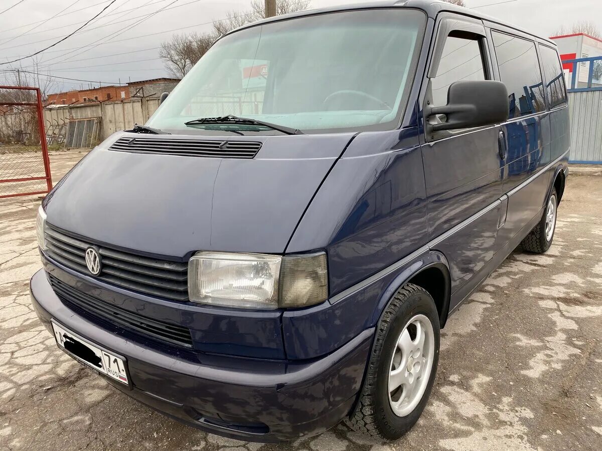 Авито т4 с пробегом. Фольксваген транспортёр т4 синий. VW t4 синий. Синий Фольксваген Транспортер т4 битый. Volkswagen Transporter, год выпуска 1991.