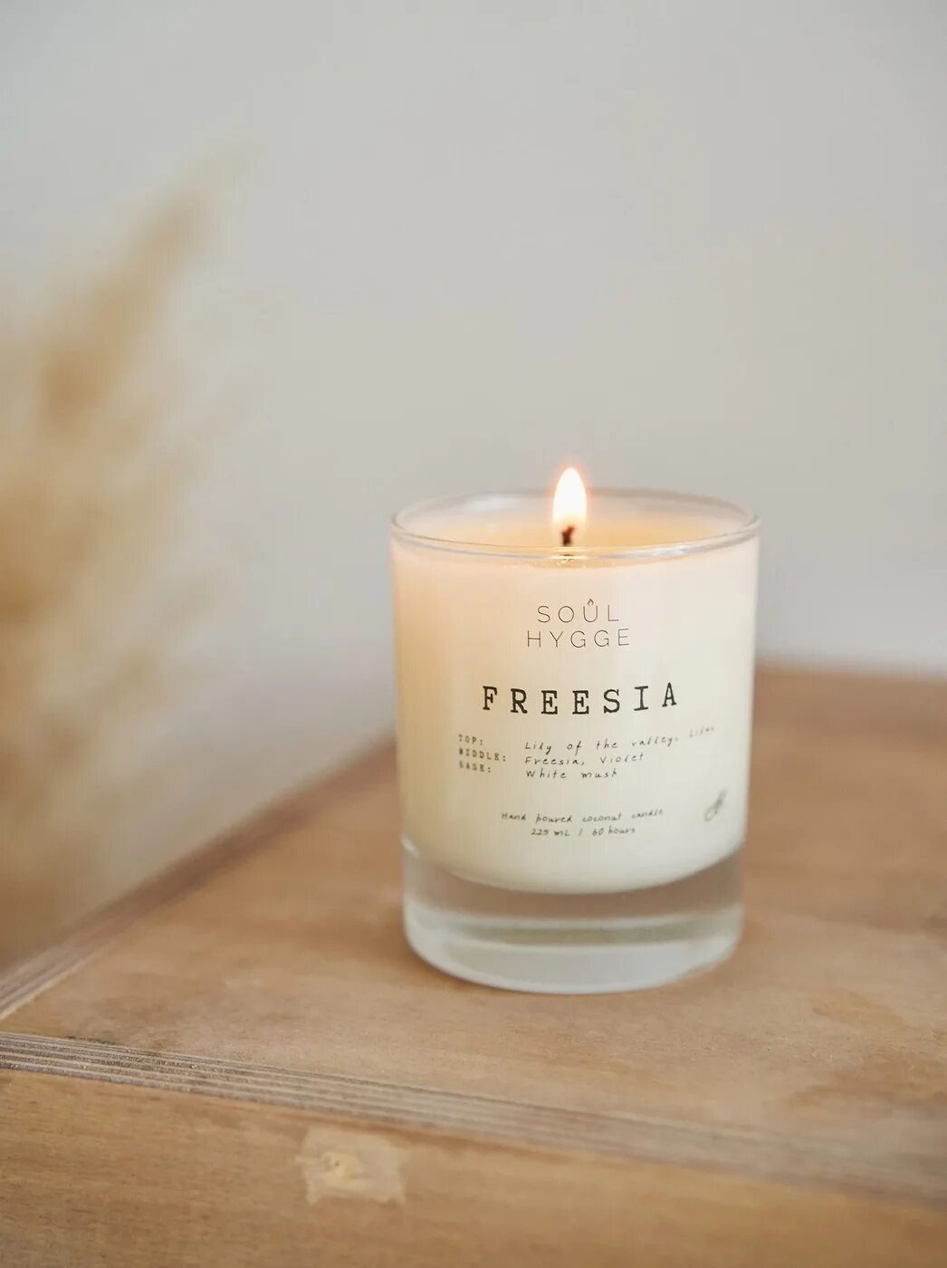 Soul hygge свечи. Soul hygge свечи. Soul hygge, ароматическая свеча authentic. Middle balance свечи. Свеча фитилем вниз.