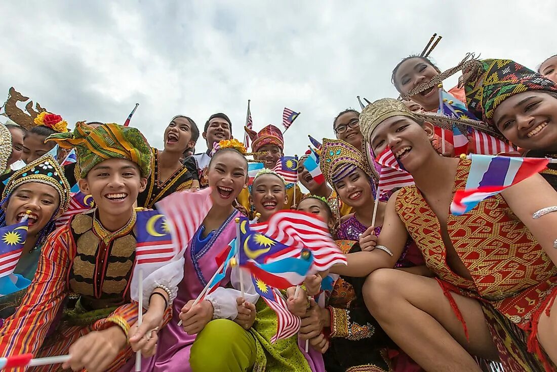 Этнические группы. Малайзия культура. Юго-Восточная Азия малайцы. Малайцы Сингапур. Коренные малайцы.