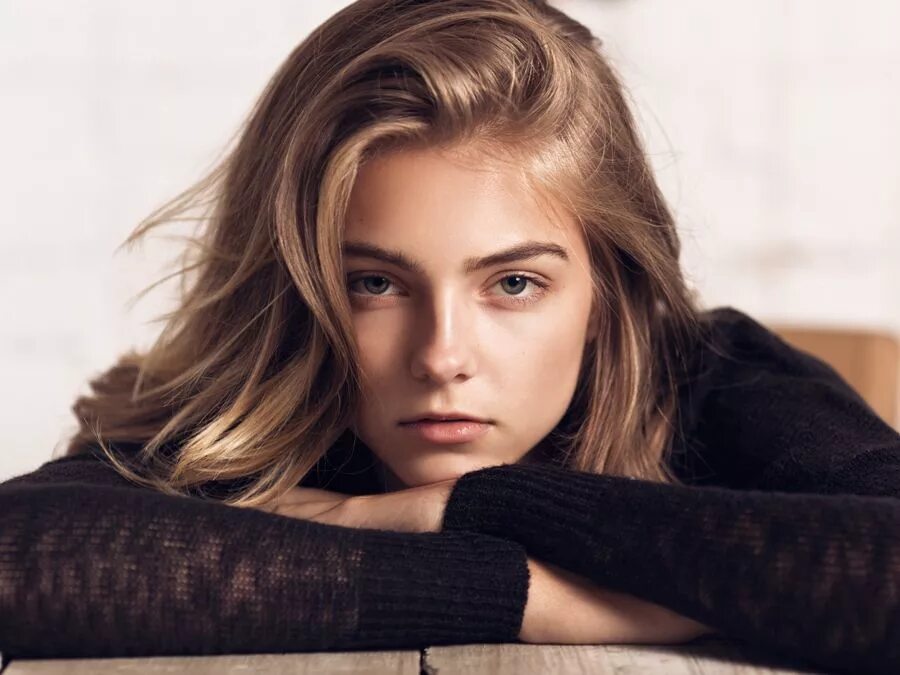 Ellie модель. Еллие краузе. ellie krause модель. ellie krause attilio. элли краузе топлес.