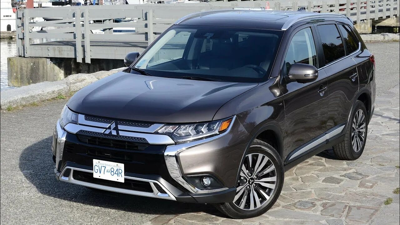 Mitsubishi Outlander 2019. Митсубиси Аутлендер 2019. Митсубиси Аутлендер 2019г. Мицубиси Аутлендер 3. Купить митсубиси аутлендер 2019