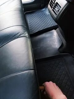 Снять заднее сиденье камри