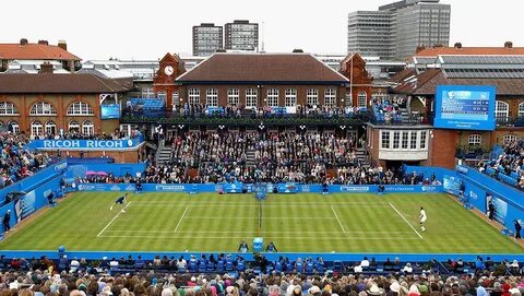 Queen's club