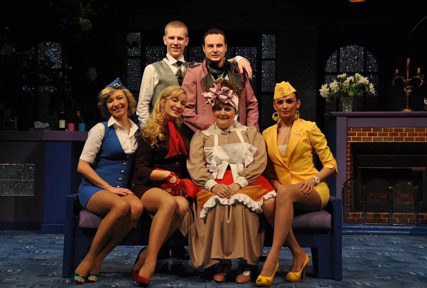 комедия боинг боинг. боинг боинг спектакль красноярск. боинг боинг спектакль отзывы. боинг боинг спектакль красноярск актеры. боинг-боинг спектакль омск актеры.