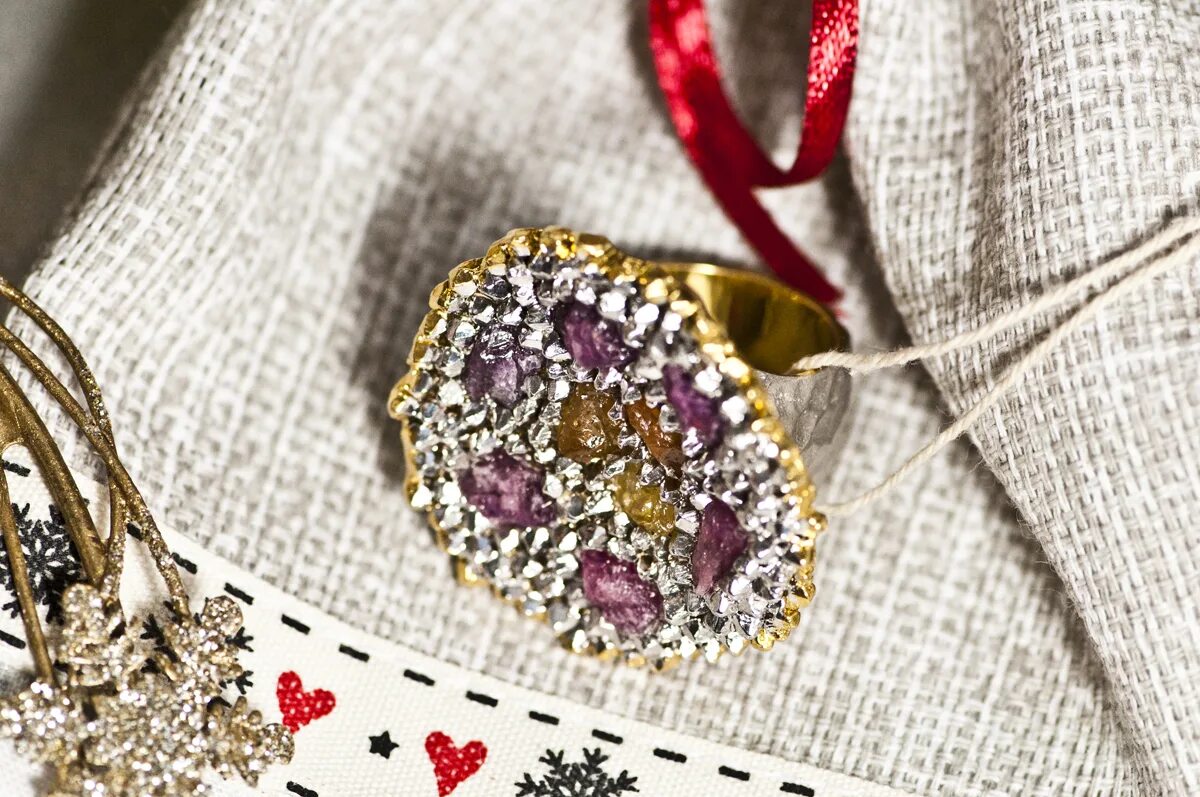 магазин ювелирных украшений. кострыгина екатерина ювелир. мир украшений москва. магазин украшений. хорошая бижутерия.