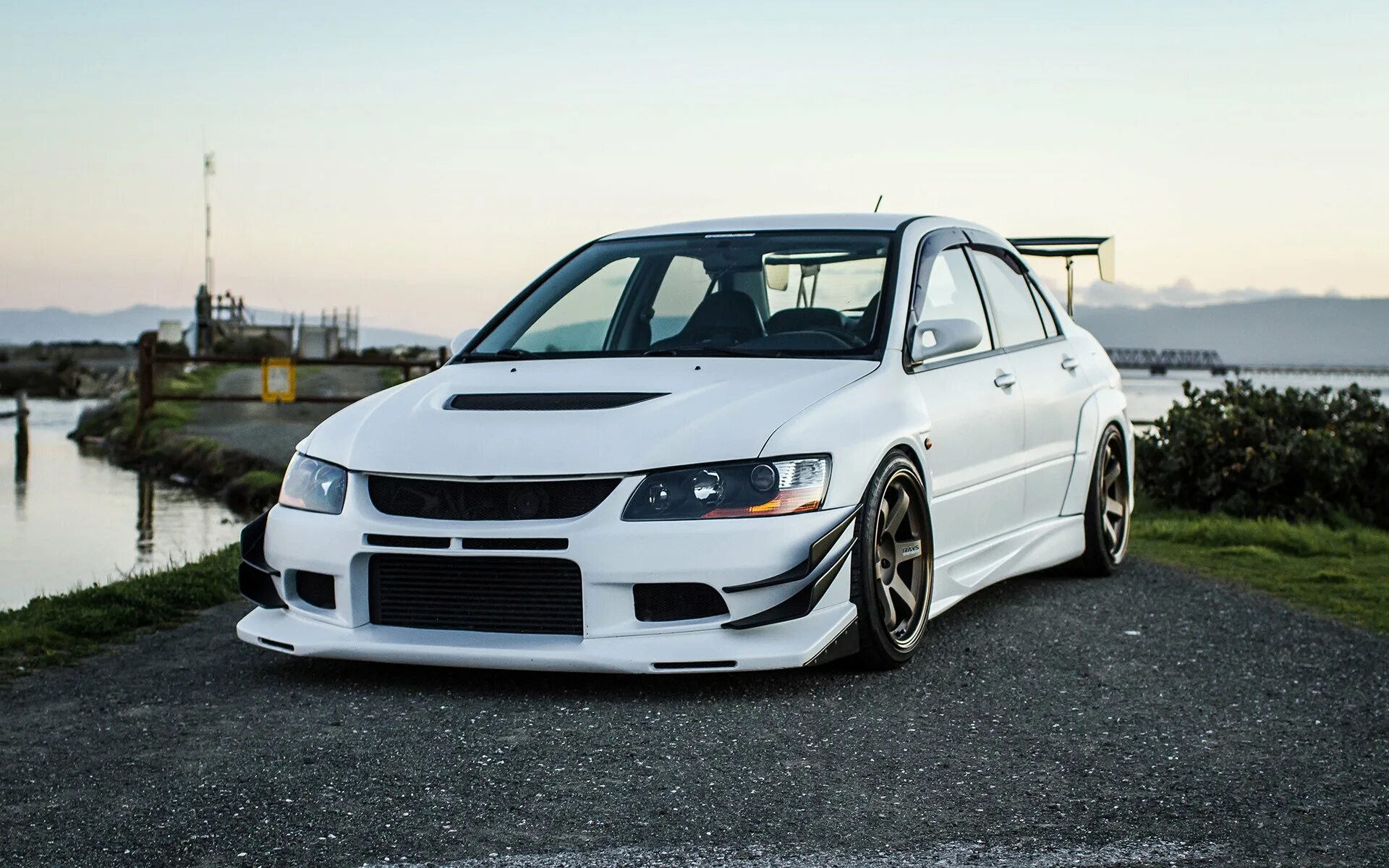 Эво фото. Митсубиси лансер эволюшн. mitsubishi lancer evolution ix. лансер 9 evo. mitsubishi lancer evo 8.