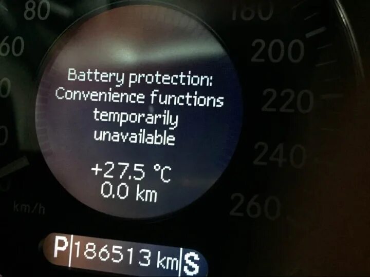 Battery Protection convenience functions temporarily unavailable w211. W211 Battery Protection:convenience functions temporarily unavailable драйв2. Battery Protection convenience functions temporarily unavailable. Ошибка Battery charge на мерседесе.