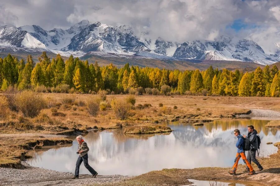 Сколько времени на алтае сейчас. Фототуры горный Алтай. Фототур Алтай 2022. Алтай Сибериа. Сибирский ландшафт Алтай.