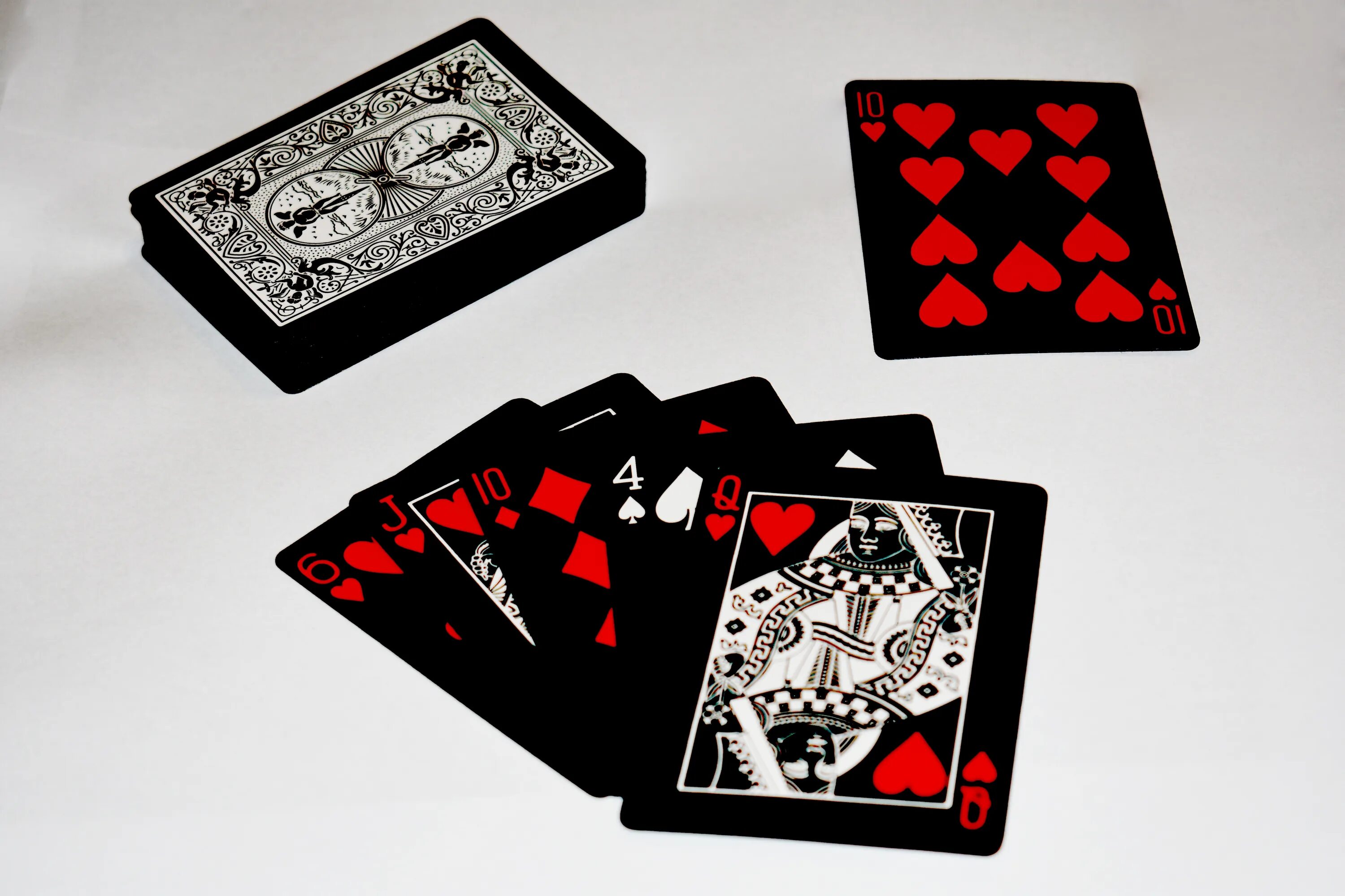 Черные карты распечатать. Игральные карты. Красивые игральные карты. Колода игральных карт. Покерные карты.