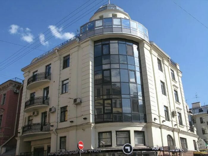 , д. Поварской 2. , д. Поварской 2. Санкт-петербург, поварской переулок, 2.