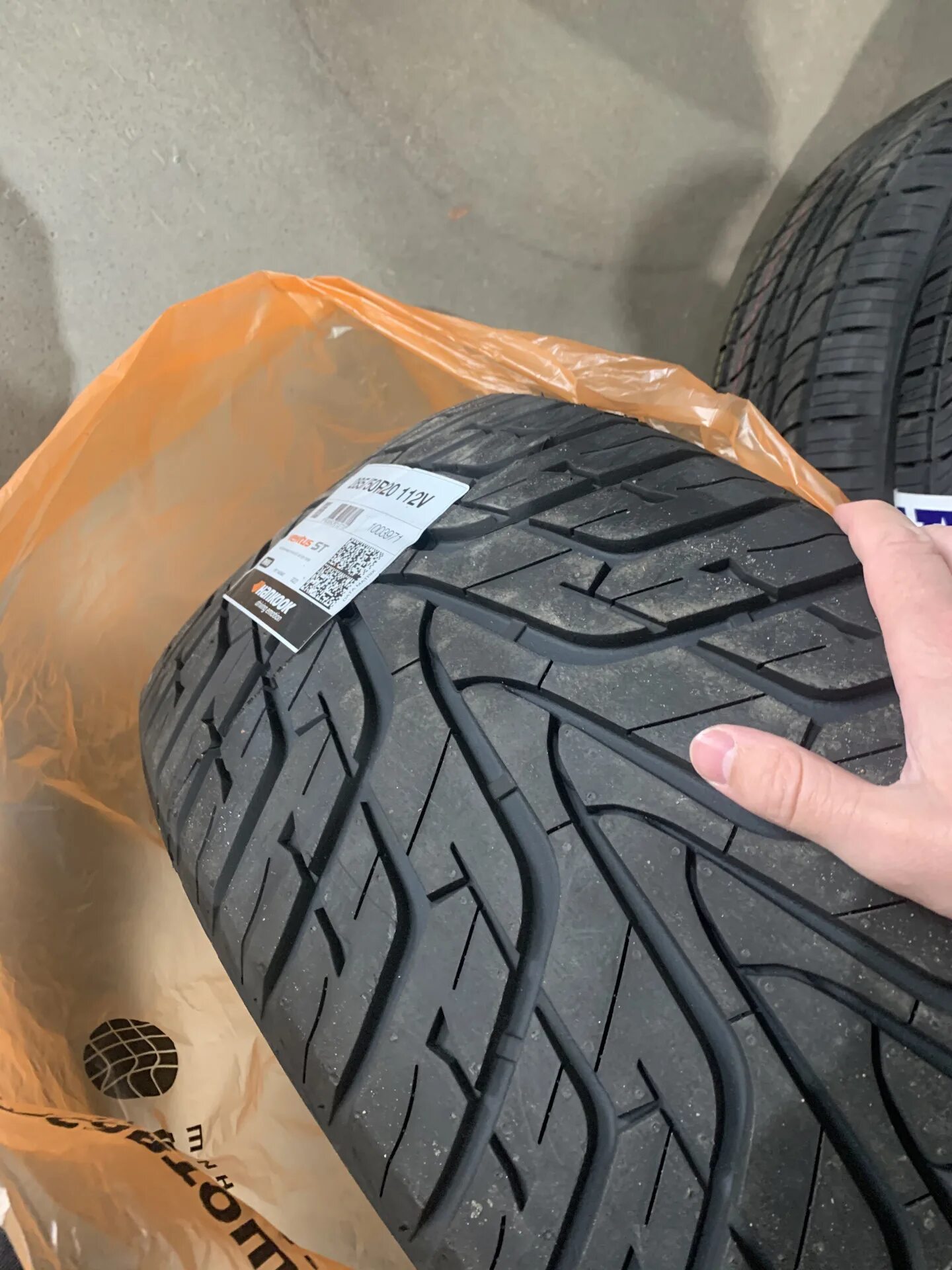 285/50/20 112v rh06 hankook. 275/45 r20. Ханкук иас 3. Шины laufenn i-fit ice lw71. Ханкук рс3.