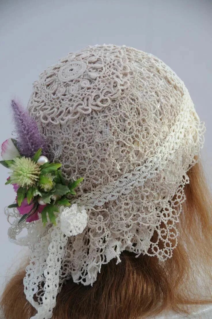 Шляпка из кружева. Головные уборы в стиле бохо. Кружевная шляпа. Кружевная шляпка. Вологодское кружево шляпки.