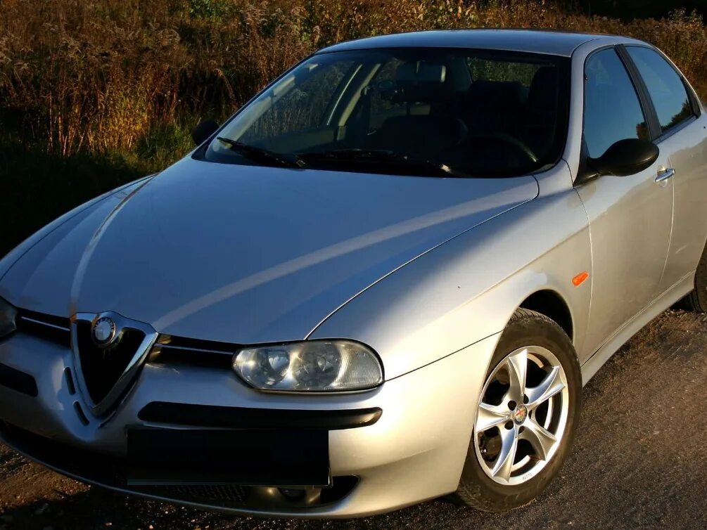 Альфа ромео 1998 года выпуска. Alfa romeo 156 1998. Альфа ромео 156 1998. Alfa romeo 146, 2000. Альфа ромео 1998.