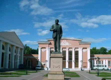 Памятник павлову