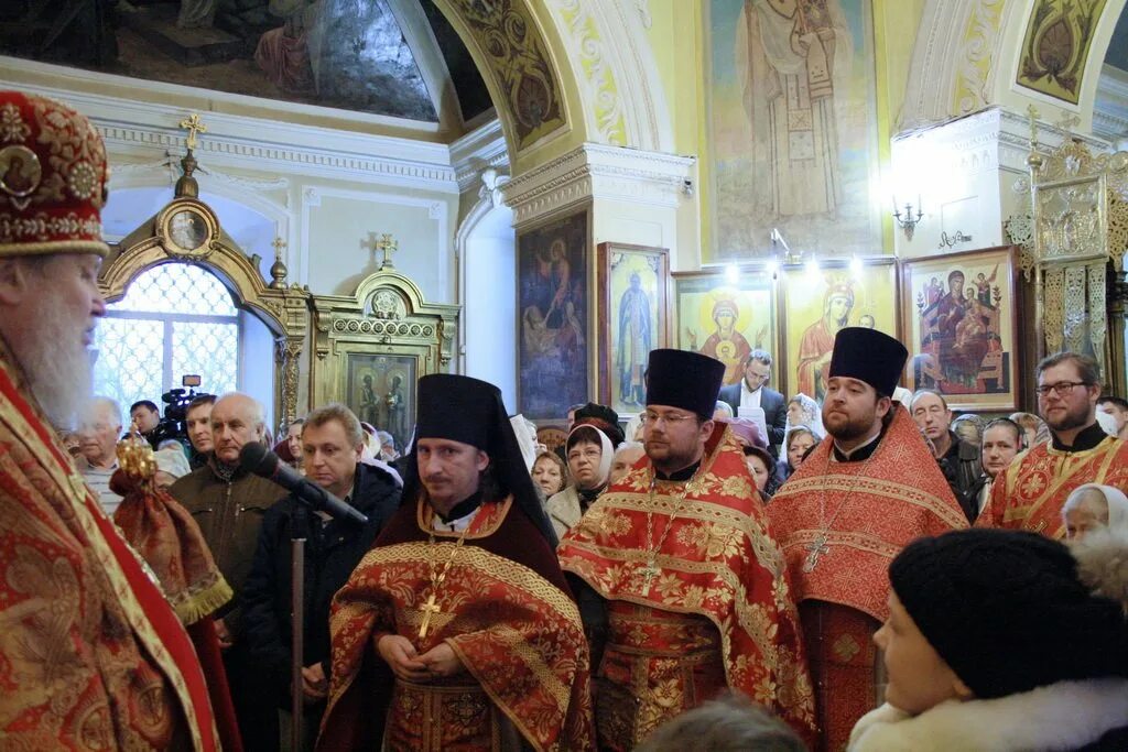 Богослужения в троицком храме в павлино. Богослужение в православной церкви. Богослужения в троицком храме в павлино. Храм в павлино железнодорожный расписание. Алексия никольского балашиха.