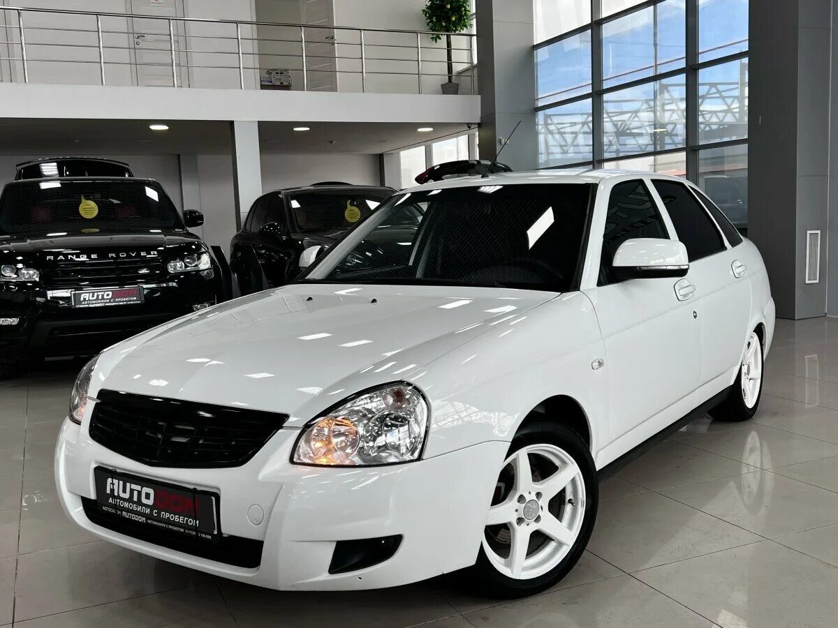 Лада приора 2013 года. Приора 2013. Приора седан 2013г рестайлинг. Лада приора 2013 год зима. Лада приора 2013 черная.