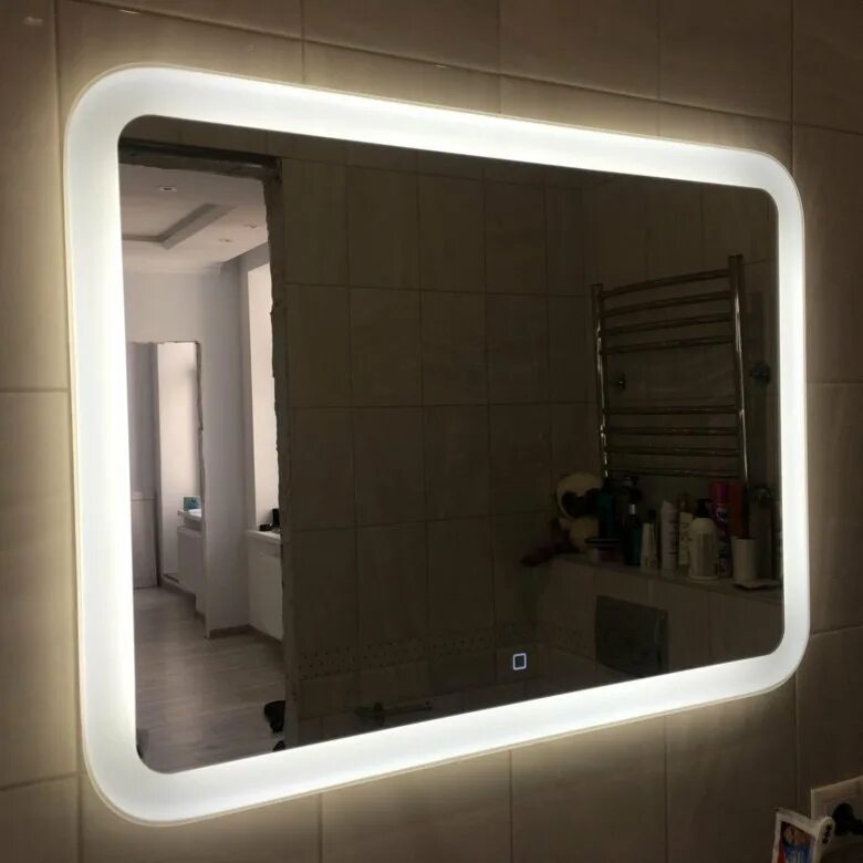 Зеркало с подсветкой в ванную без розетки