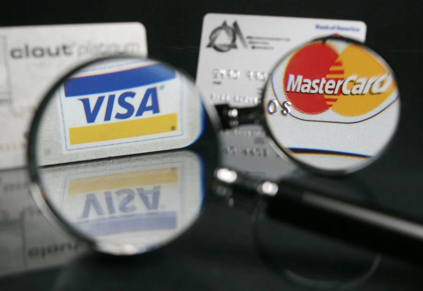 Банки visa mastercard. Visa MASTERCARD. Виза и Мастеркард. Платежные системы visa и MASTERCARD. Виза мастер карт.