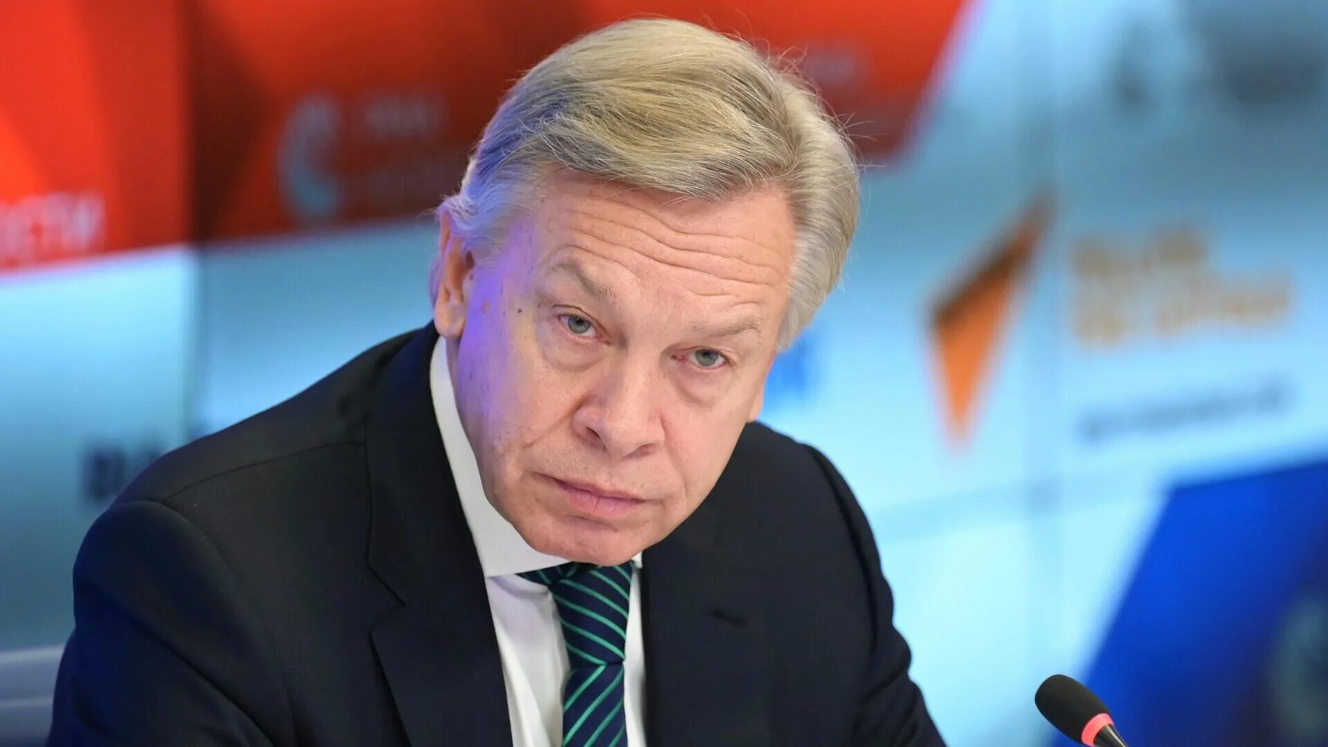 Б пушков. Б пушков