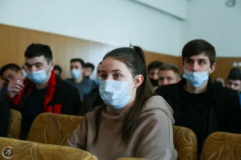 Сотрудники э