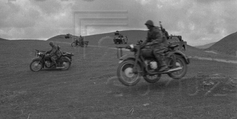 Маневры днепр. Учения днепр 1967. мв-650 мотоцикл. днепр 67 учения. учения ссср днепр.