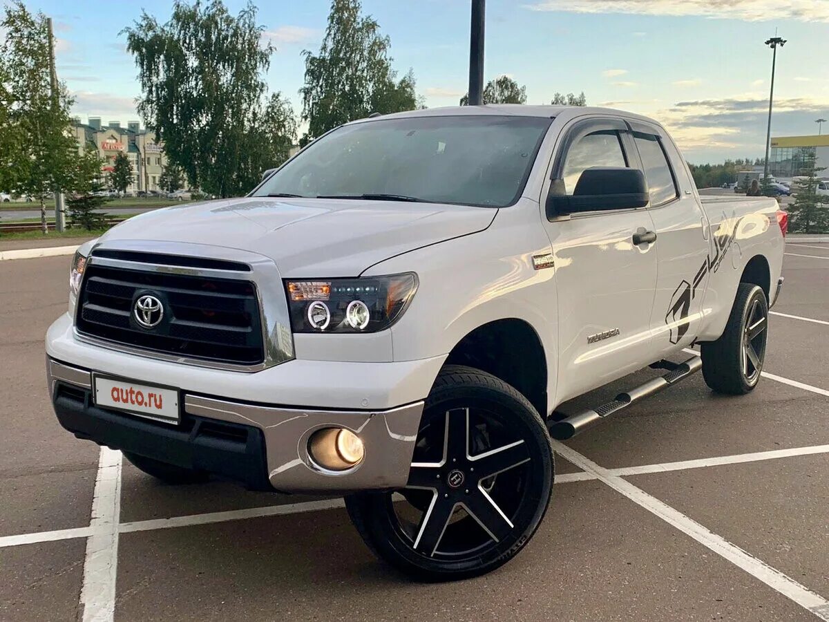 Авито тойота тундра с пробегом. Toyota tundra 2010. Toyota tundra 2012. Toyota tundra 2009. Авито тойота тундра с пробегом.