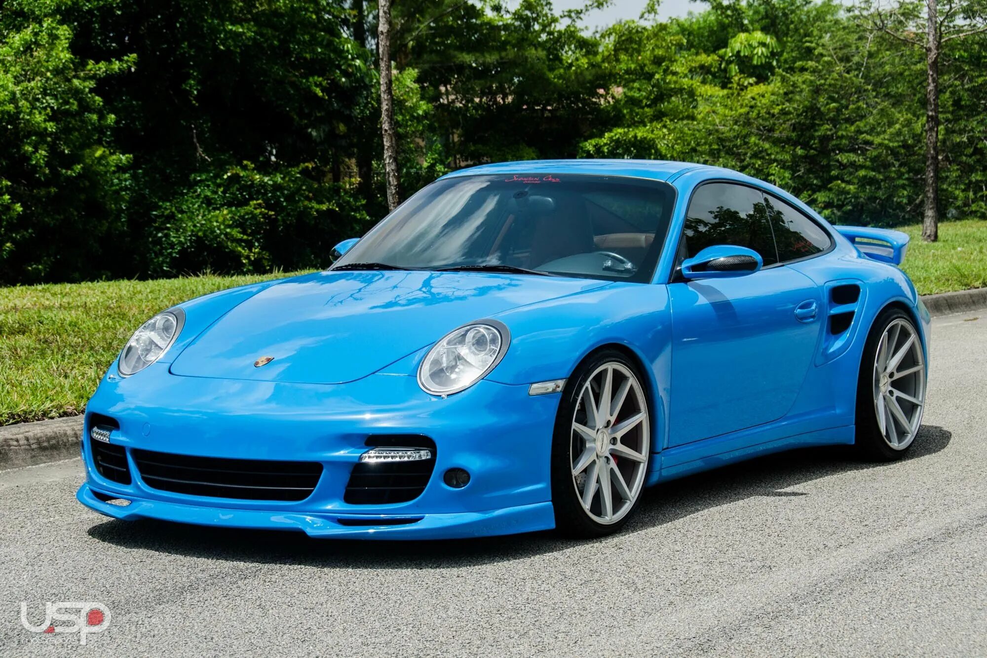 Порше 911 синий. Светло голубой порше 911. Porsche 911 carrera голубая. Порше 911 голубой. Голубой porsche.