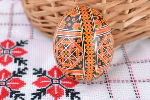 Узоры на пасхальных яйцах