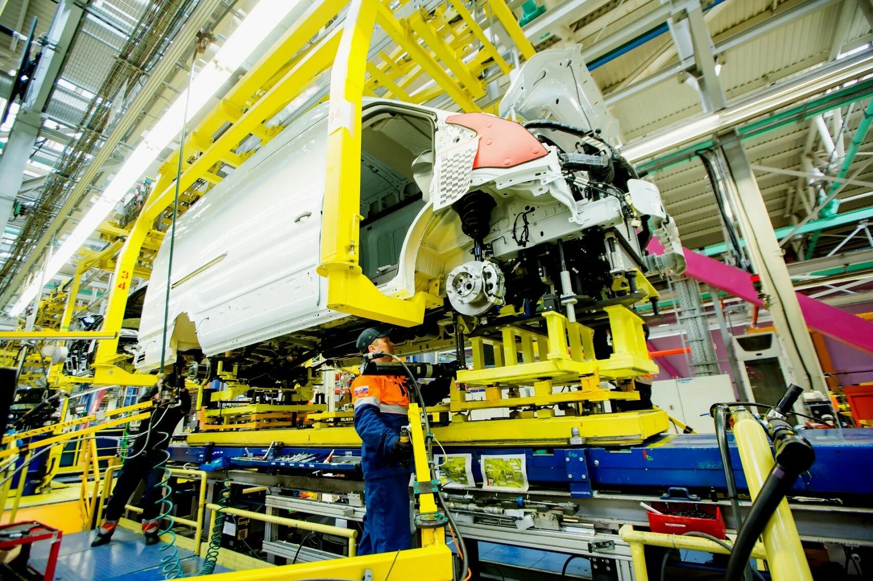 Соллерс елабуга вакансии. Завод соллерс в елабуге. завод sollers ford в елабуге. форд соллерс алабуга. завод соллерс форд.