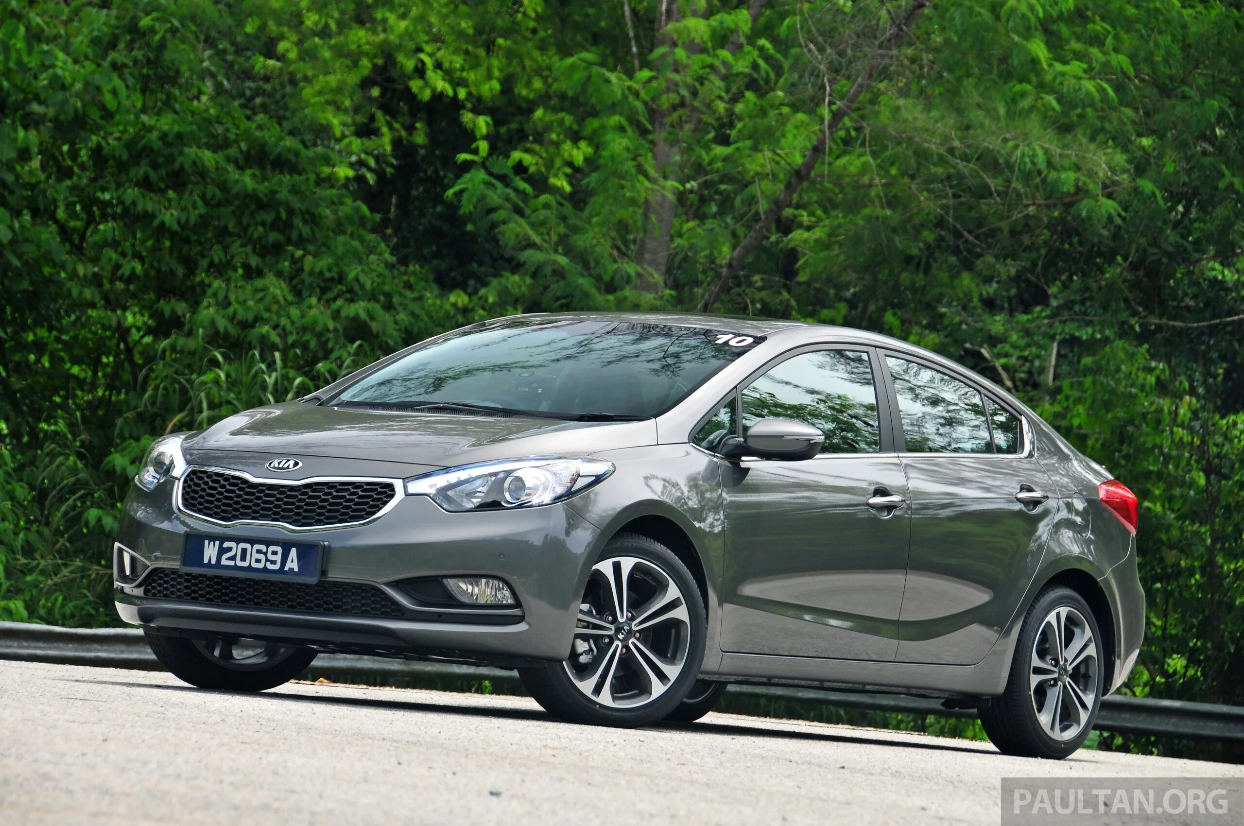 Купить б/у Kia Cerato II 6-speed 2.0 AT (156 л.с.) бензин автомат в Ульяновске: 