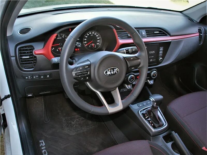 Kia rio 2021 comfort салон. Kia rio 2020 комплектация style. Kia rio iv 2021. киа рио х 2021 салон. Kia rio iv рестайлинг 2021 салон.